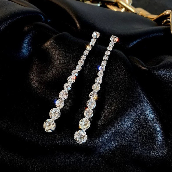 Woman's Fashion Earrings