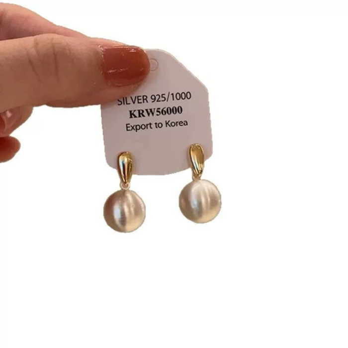 E85 Woman's Earrings /ក្រវិល