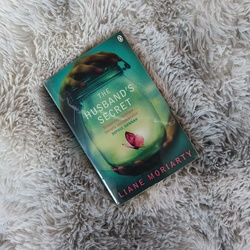 Second Hand Paperback Book - The Husband's Secret by Liane Moriarty