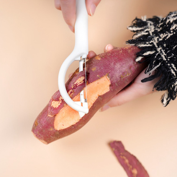 Stainless Steel Peeler - Random Color