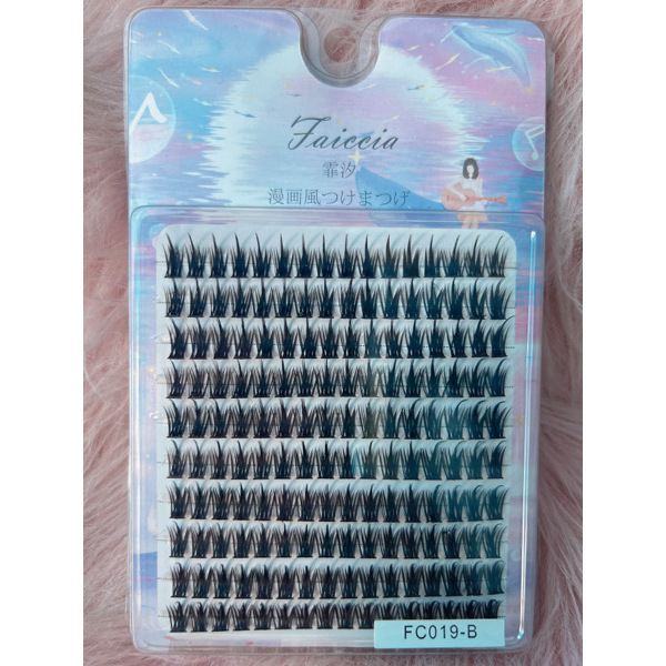 រោមភ្នែកប្រអប់ធំ