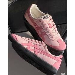 Onitsuka Tiger Tokuten Sneaker (Pink)