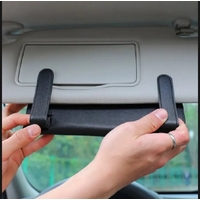 ប្រអប់ ដាក់ក្រដាស់ក្នុងឡាន