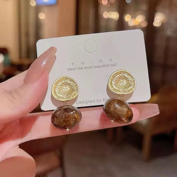 Woman's Fashion Earrings / ក្រវិលនារី