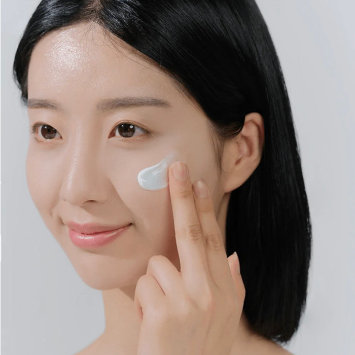 SKIN1004 HYALU-CICA Water-Fit Sun Serum SPF50+ PA++++