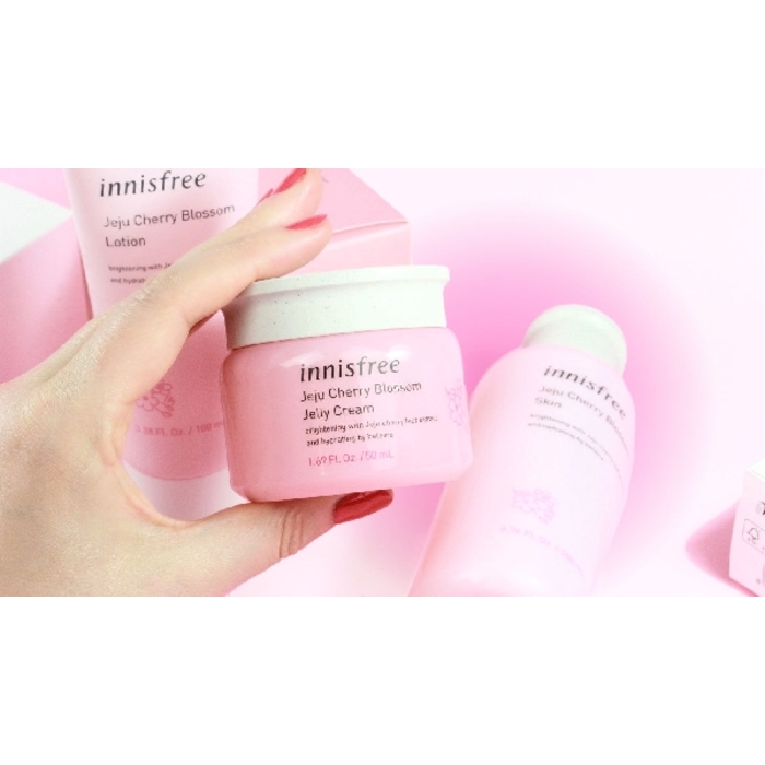 innisfree Jeju Cherry Blossom Line Set