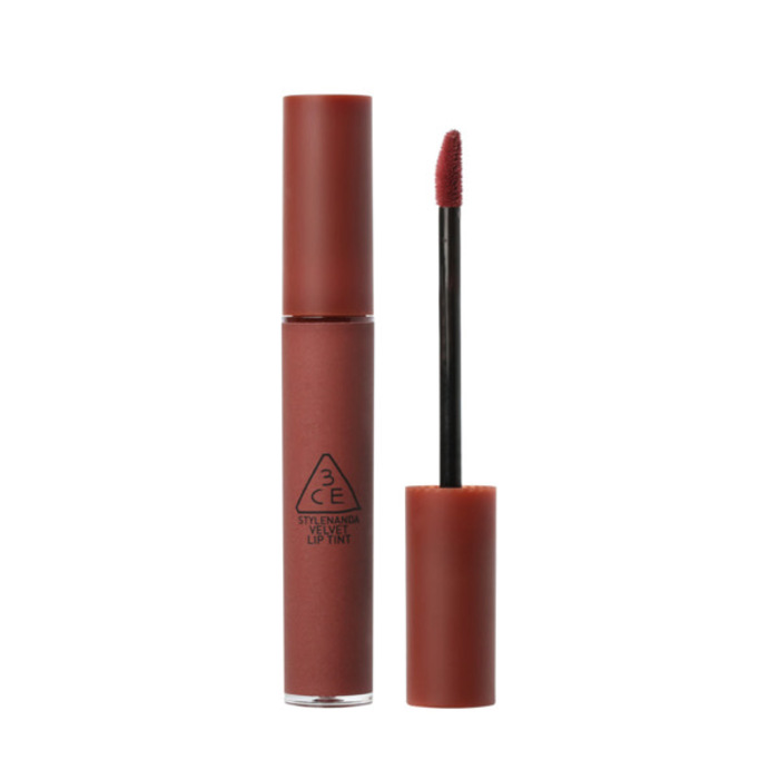 ក្រែមលាបមាត់ 3CE Velvet Lip Tint TAUPE