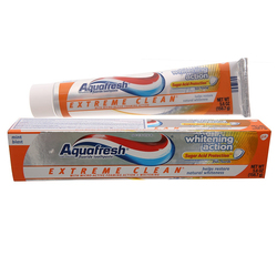 Aquafresh Extreme Clean Whitening Toothpaste 158.7g