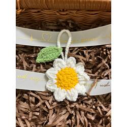 Chamomile Smile​ bag charm បន្តោងចងកាបូបផ្កាឆាម៉ូម៉ាល