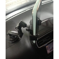 ជើងចាប់ទូរស័ព្ទ ក្នុងឡាន