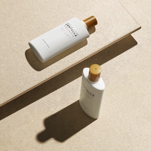 Skin 1004 Madagascar Centella Air-Fit Sunscreen Plus SPF 50+/ឡេការពារកំដៅថ្ងៃ