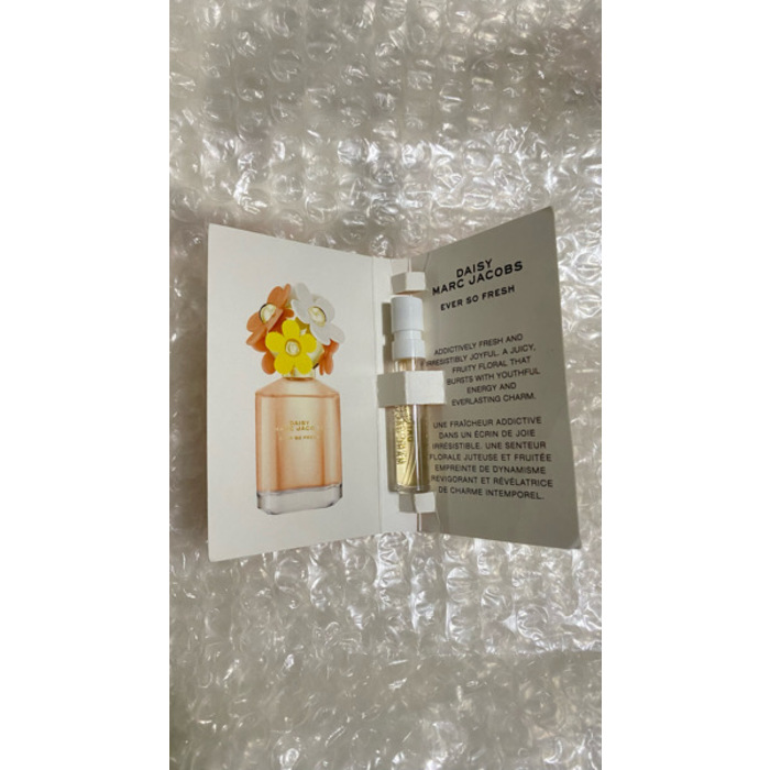Marc Jacobs EVER SO FRESH EDP 1.2ml ទឹកអប់