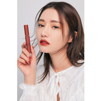 ក្រែមលាបមាត់ 3CE Velvet Lip Tint TAUPE