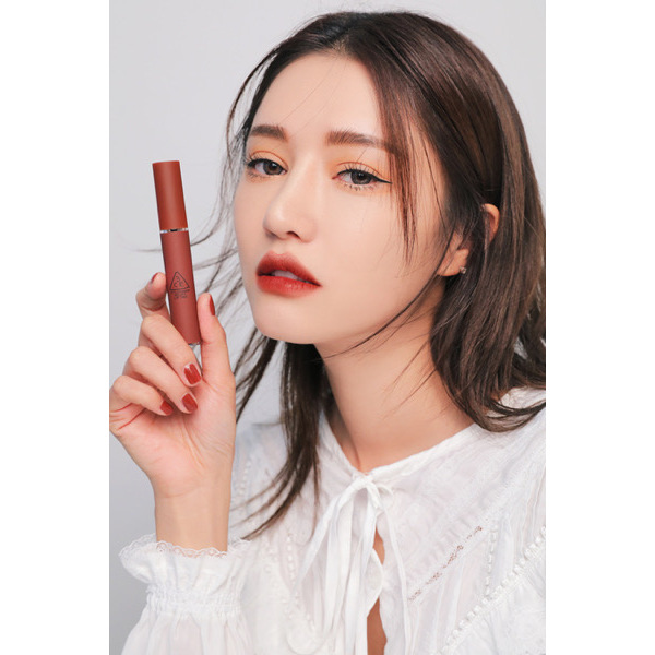 ក្រែមលាបមាត់ 3CE Velvet Lip Tint TAUPE