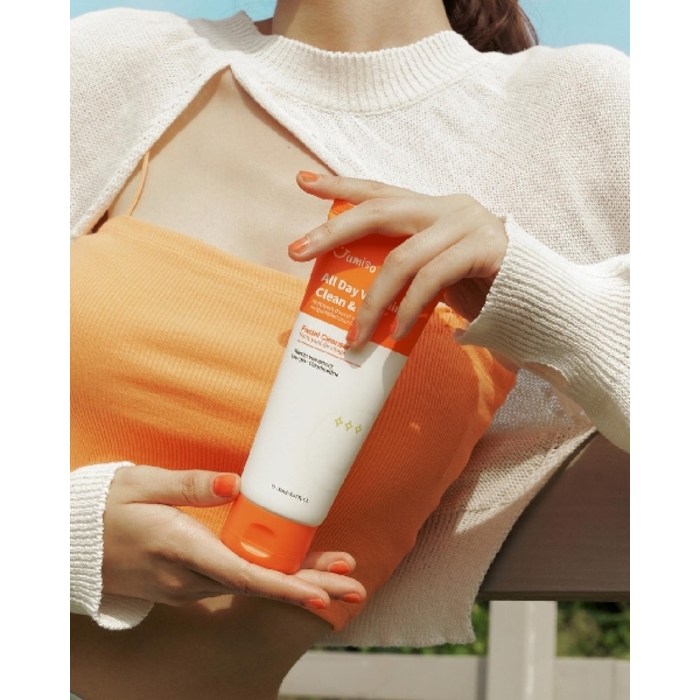 Jumiso All Day Vitamin Clean & Mild Facial Cleanser 