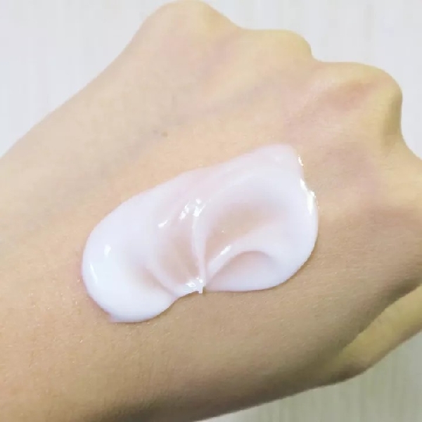 HATOMUGI Moisturizing & Conditioning The Milky Cream