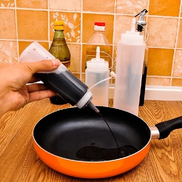 Sauce Bottle 