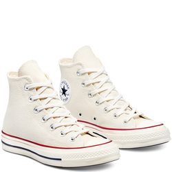 Closest converse store best sale