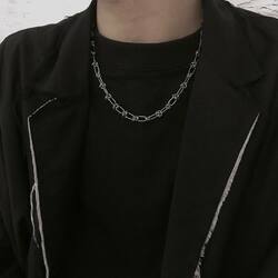 Knot Necklace