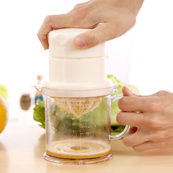 Mini Manual Orange Juicer