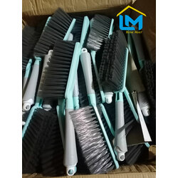 Short Handle Brush 017