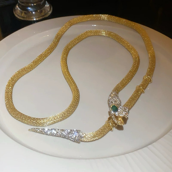 N24 Woman's Fashion Necklace Snack ខ្សែកពស់