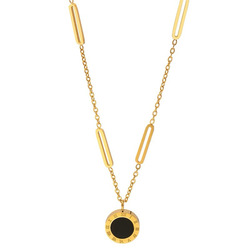 Woman's Fashion Necklace