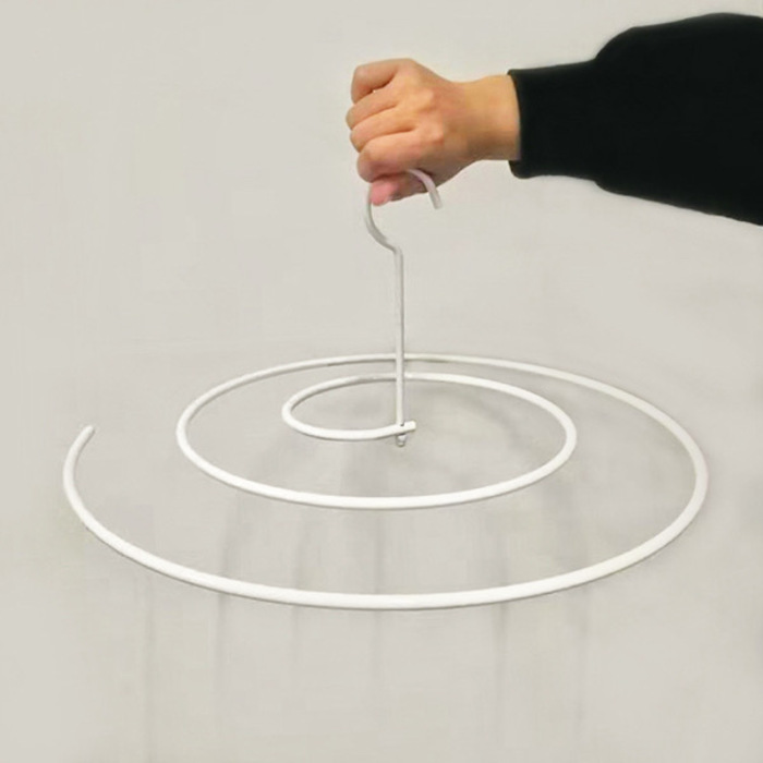 Round Clothes Hanger