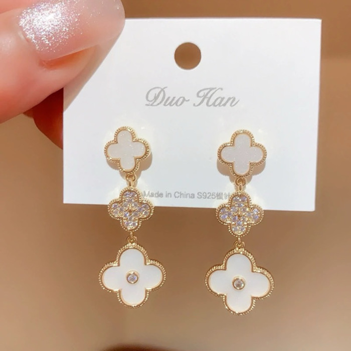 ក្រវិល earrings UP081