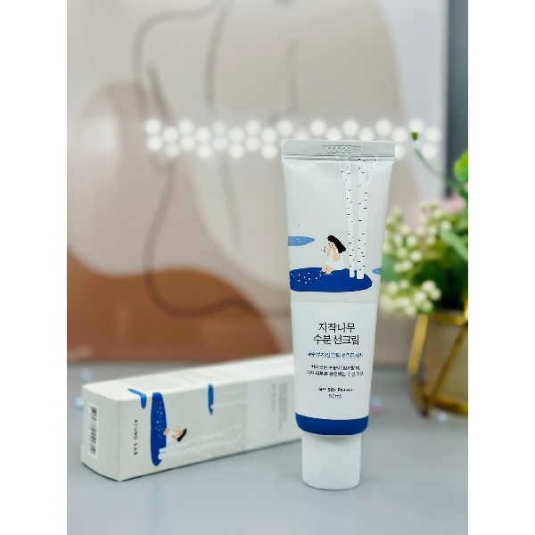 ROUND LAB Birch Moisturizing Sunscreen SPF50+ PA++++