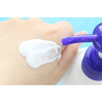 ឈុតឡេលាបខ្លួនថ្ងៃយប់ HATOMUGI Moisture & Condition UV 50+