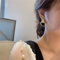 Woman's Fashion Earrings / ក្រវិលនារី 131