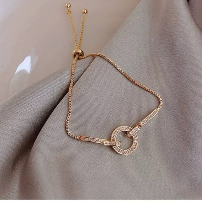 B7 Women's Bracelet ខ្សែដៃ