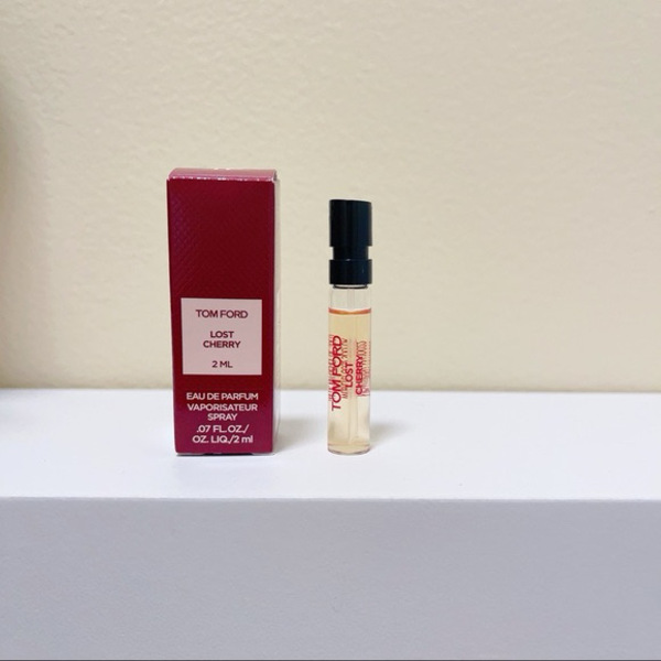 TOM FORD LOST CHERRY ~ EDP 2ml ទឹកអប់