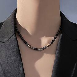 Black Bead Decor Necklace