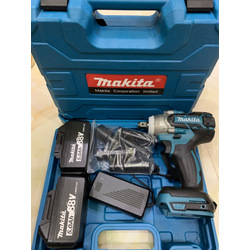 ម៉ូទ័រ​ដោះ​ប៊ូឡុង​ប្រេី​ថ្ម​