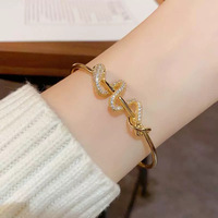 B5 Women's Bracelet កងដៃ