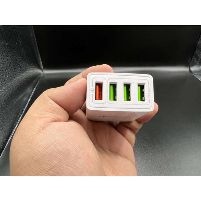 EP29-ដុំសាក 4USB 6.2A (Max) Fast Charger