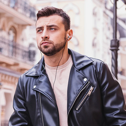 1MORE Triple Driver Wired In-Ear