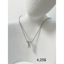  Four Claw Stud Diamond Pendant