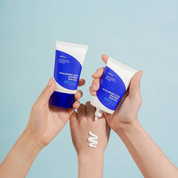 Isntree Hyaluronic Acid Watery Sun Gel