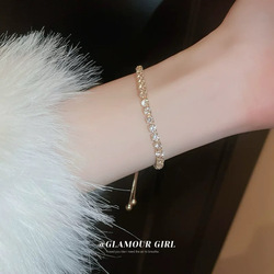 B4 Women's Bracelet ខ្សែដៃ