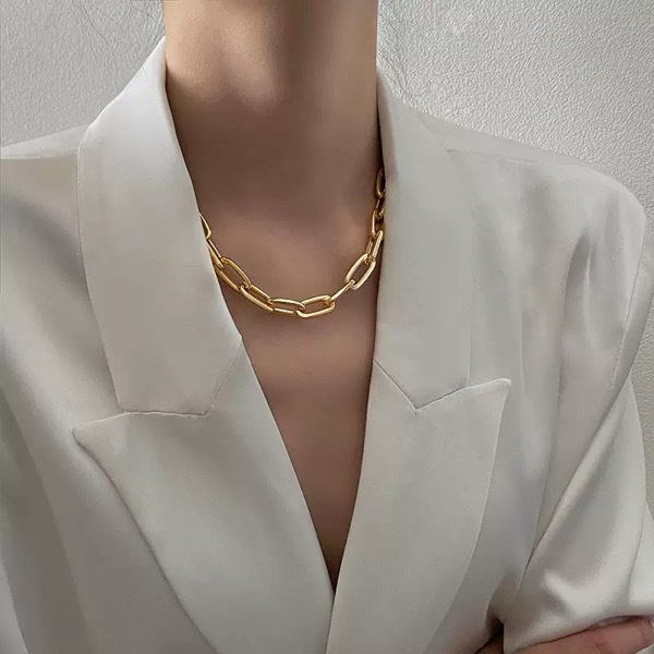 Woman's Fashion Necklace (ខ្សែកនារី)