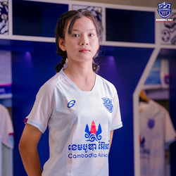 អាវកីឡានារី ដៃខ្លី ពណ៌ស