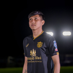 អាវកីឡាបុរស ដៃខ្លី ពណ៌ខ្មៅ