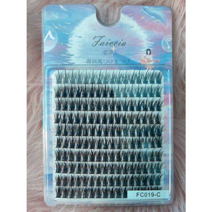 រោមភ្នែកប្រអប់ធំ