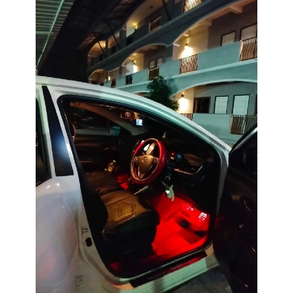 ភ្លើងដាក់ក្នុងឡាន ញាក់តាមភ្លេង