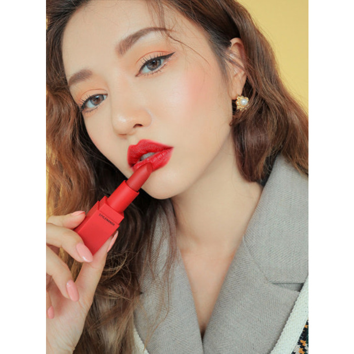 ក្រែមលាបមាត់ 3CE Red Recipe Matte Lip Color - 214 Squeezing