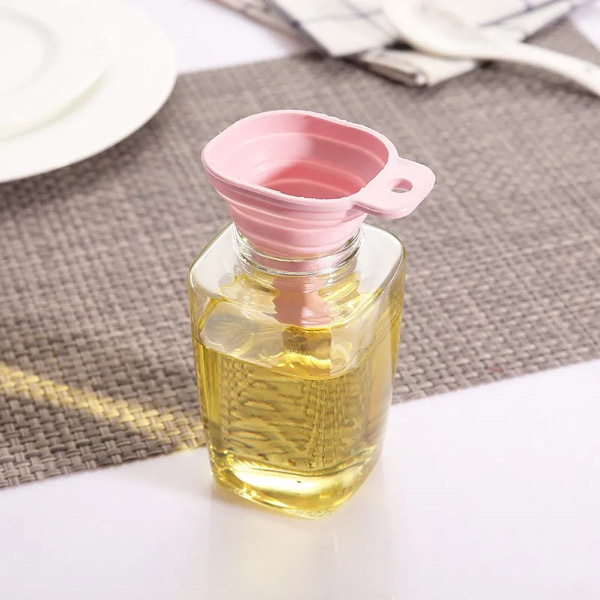 1PC Random Color Silicone Funnel
