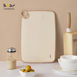 Bear Cutting Board 42 x 28CM CK-E0023